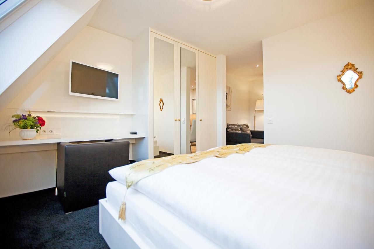 Hotel Krone Ohg Gerlingen Exterior photo